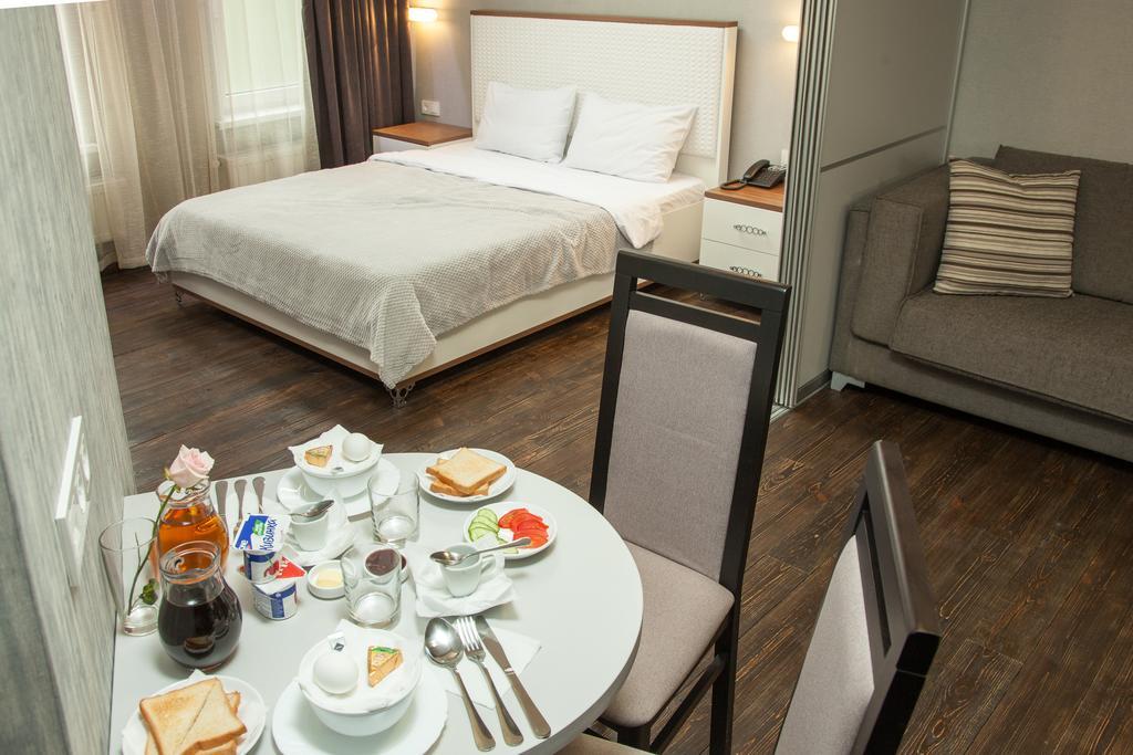 Apart Hotel Kvartira 1 Odessa Esterno foto