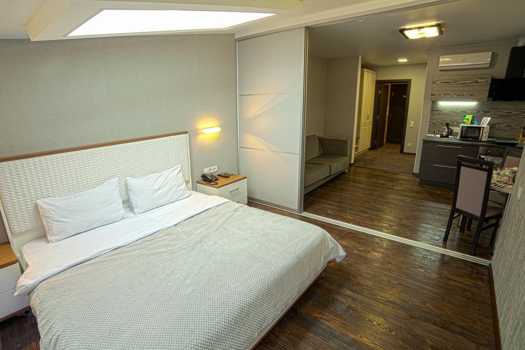 Apart Hotel Kvartira 1 Odessa Esterno foto