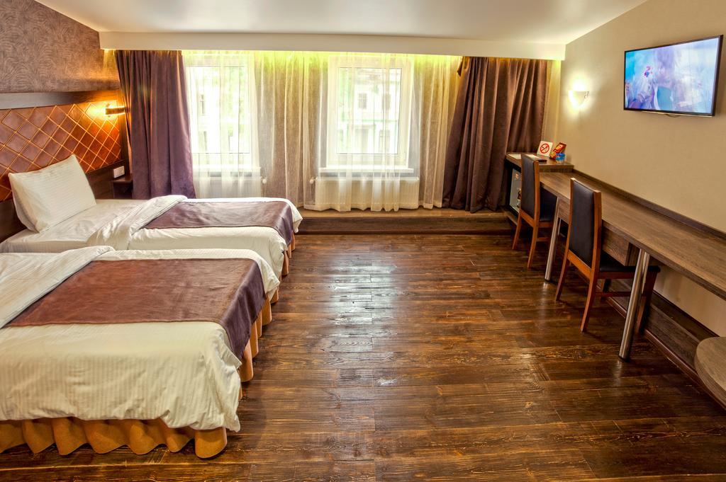 Apart Hotel Kvartira 1 Odessa Esterno foto