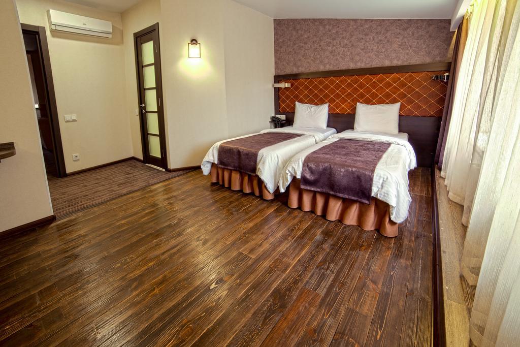 Apart Hotel Kvartira 1 Odessa Esterno foto