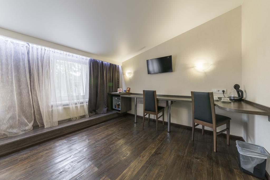 Apart Hotel Kvartira 1 Odessa Esterno foto