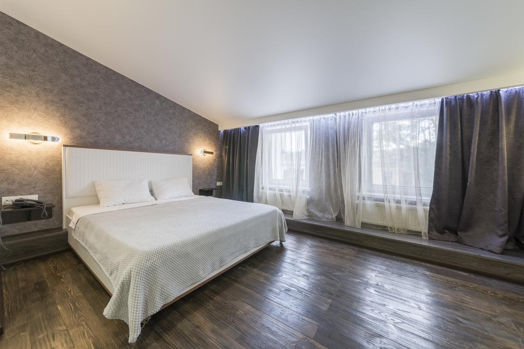 Apart Hotel Kvartira 1 Odessa Esterno foto